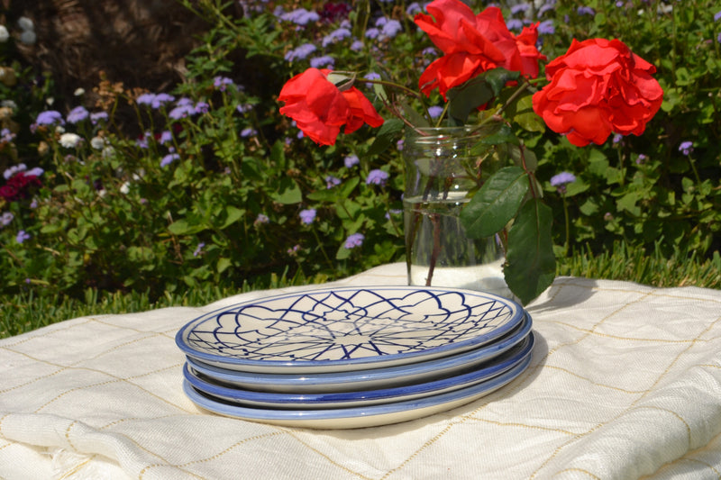 Porcelain plate with architectural pattern