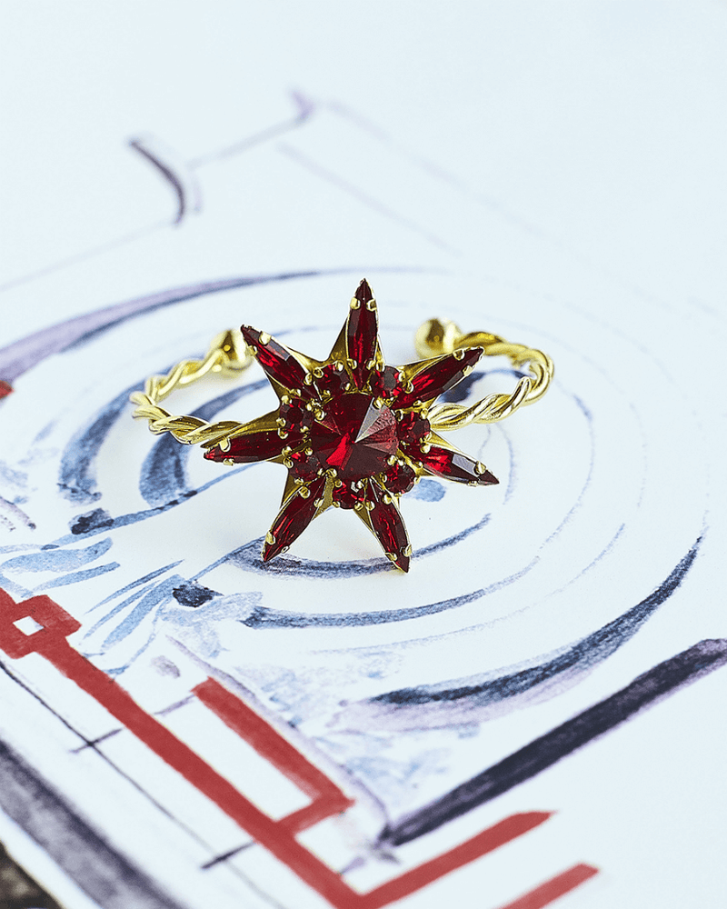 Bracelet étoile orné de Swarovski rouge